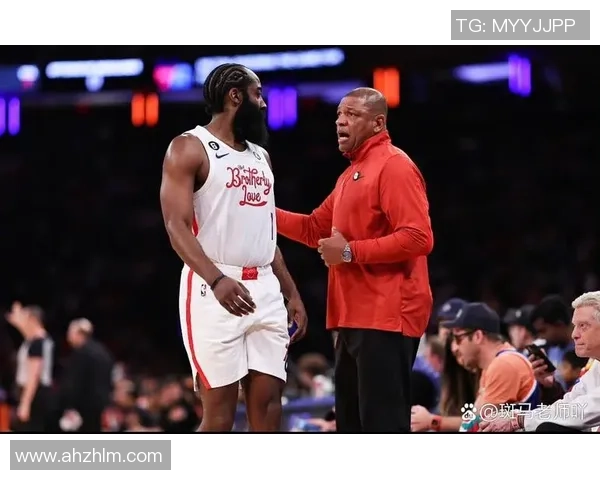 76人对决尼克斯圣诞大战精彩直播全程回顾与分析 76人对决尼克斯圣诞大战精彩直播全程回顾与分析